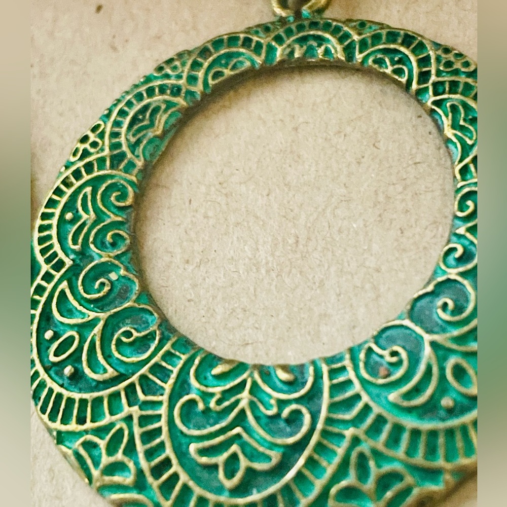 🔴Antique Brass Boho Drop Earrings with Embossed Mandala Design in Green Patina - Picture 5 of 13